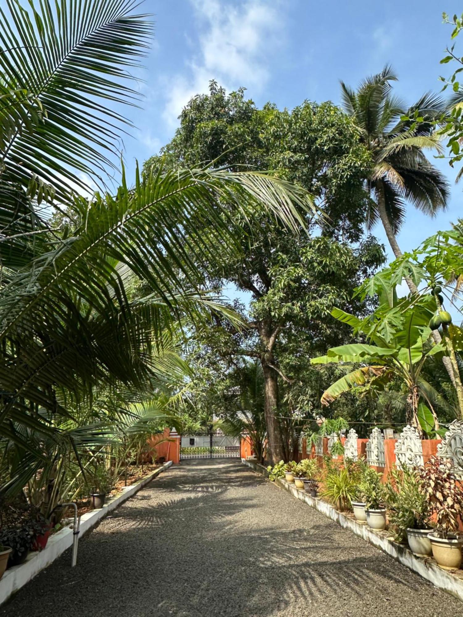 Prabhalayam Apartamento Kottayam Exterior foto